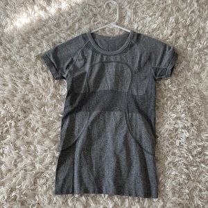 Lululemon Swiftly Tech DUPE WITH LOGO
